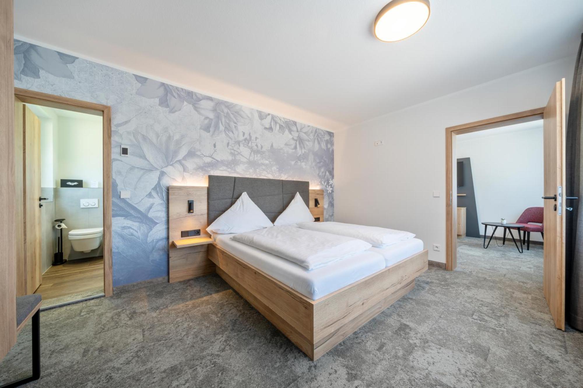 Koepfers Steinbuck Hotel